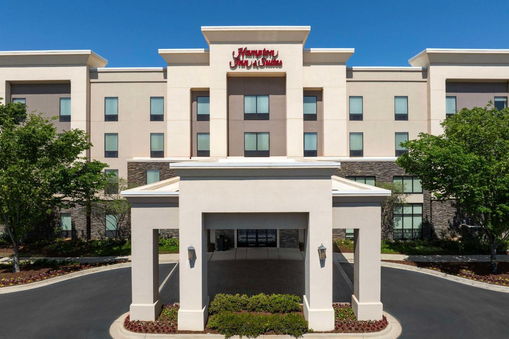 Hampton Inn & Suites Huntsville Research Park Area Exterior photo